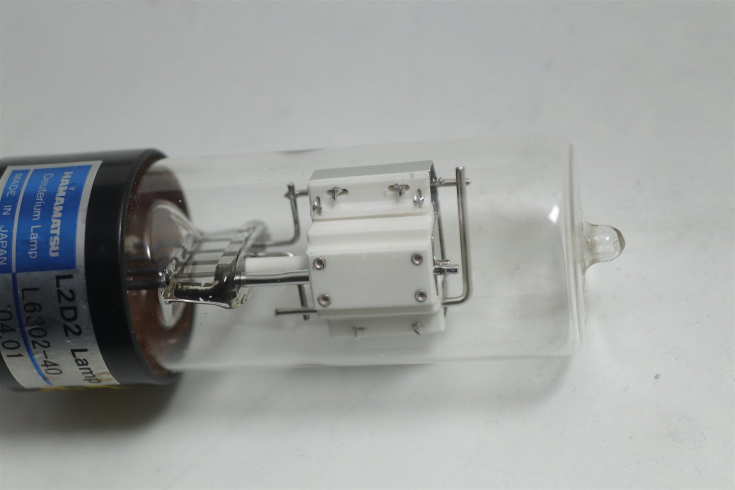 Hamamatsu L2D2 Deuterium Lamp L6302-40 Calibration Lamp