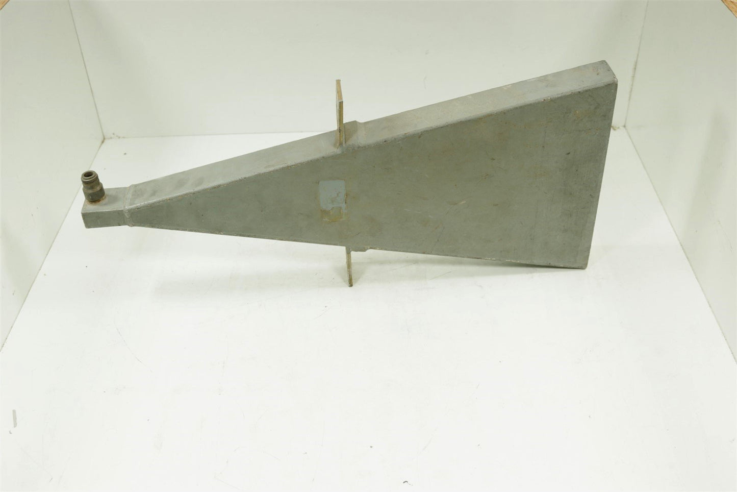 WR151 RF Microwave C Type Waveguide Horn Antenna L- 22cm W- 4cm H- 49.5cm