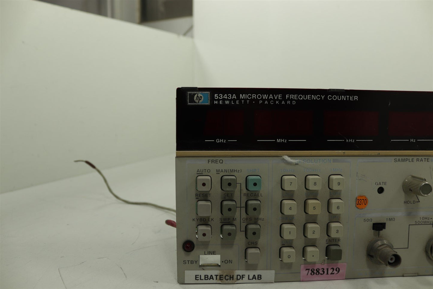 HP Agilent 5342A Microwave Frequency Counter front panel