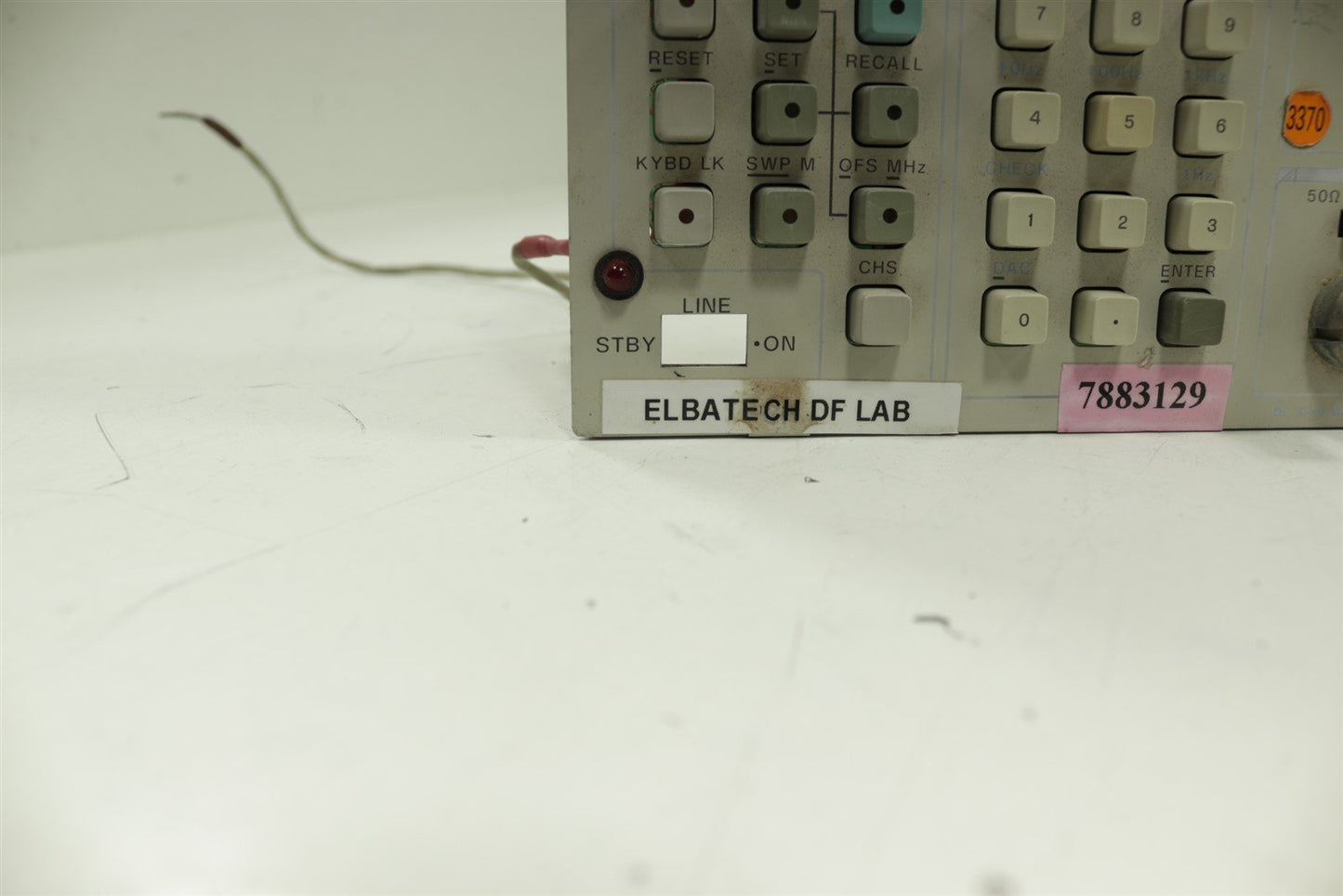 HP Agilent 5342A Microwave Frequency Counter front panel