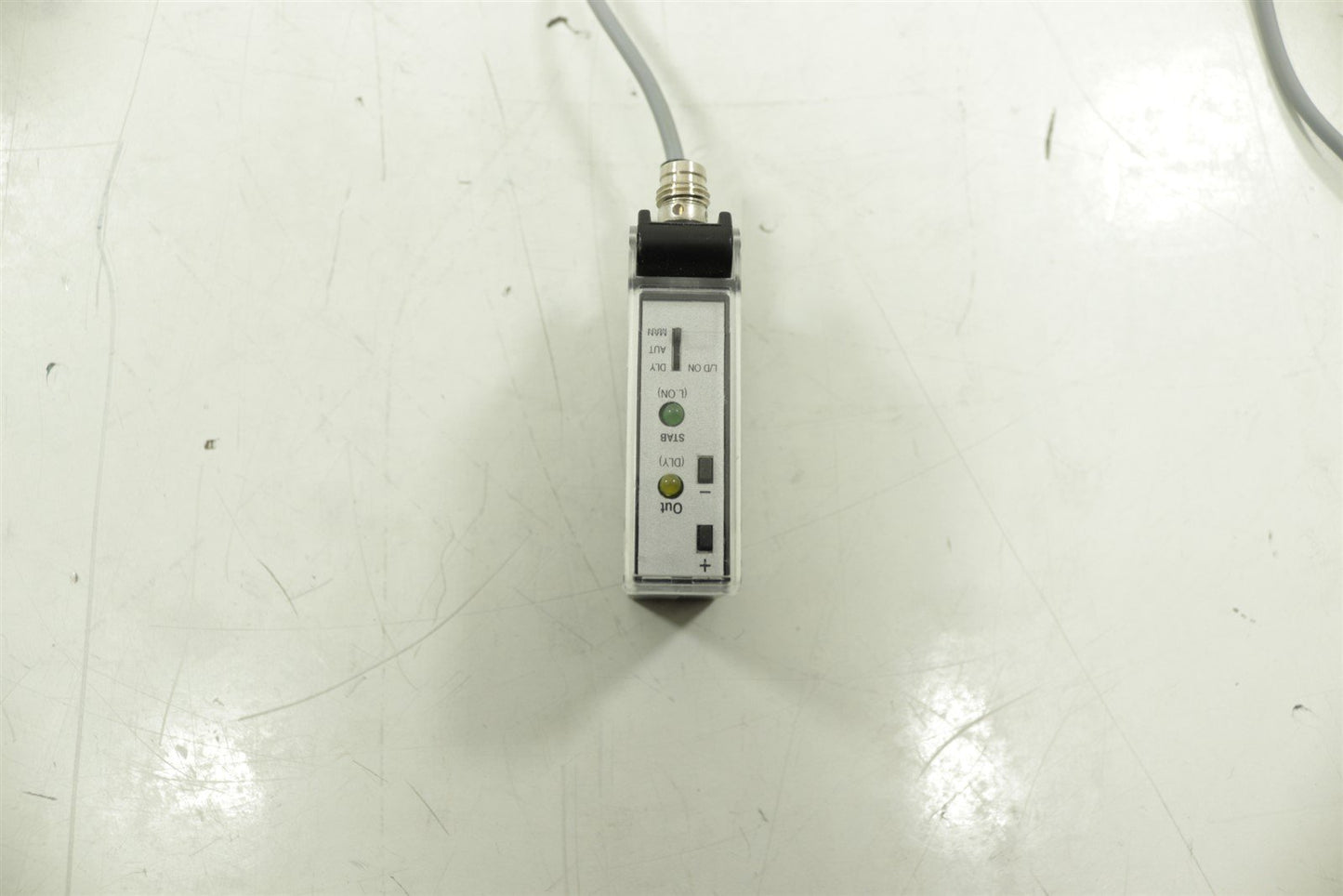 STM V9-BN-00 Photoelectric Sensor