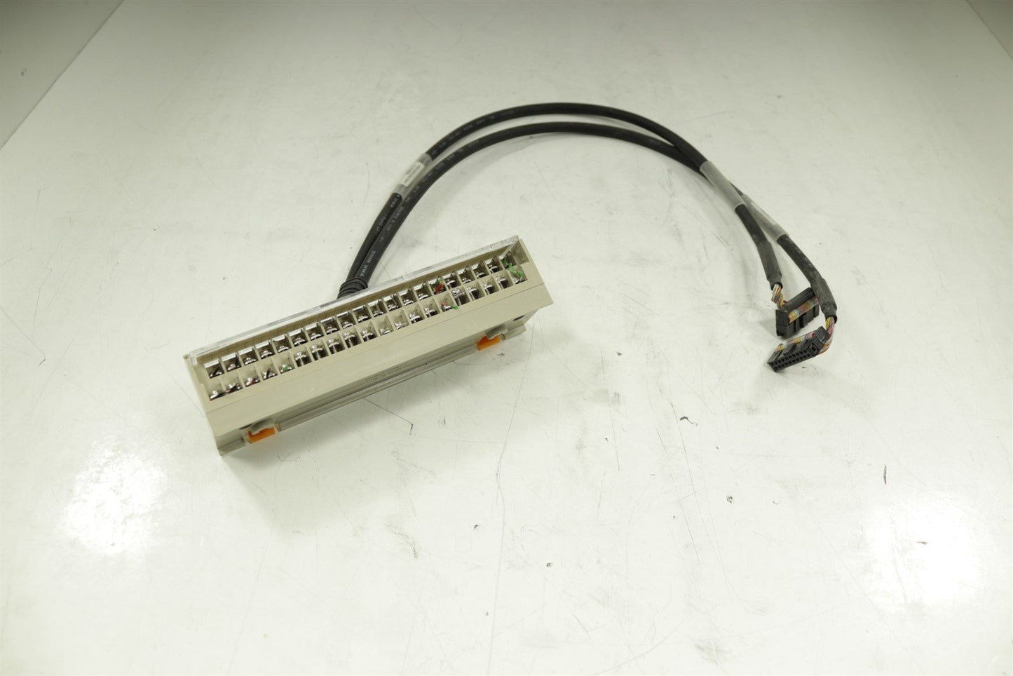 XBM-DN32S DC Input 24V 1A + SAMWONACT XTB-40H Terminal TG7-1H40S