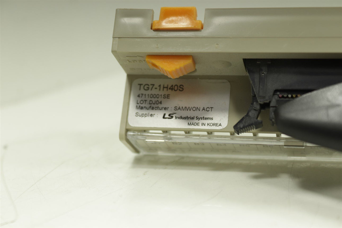 XBM-DN32S DC Input 24V 1A + SAMWONACT XTB-40H Terminal TG7-1H40S