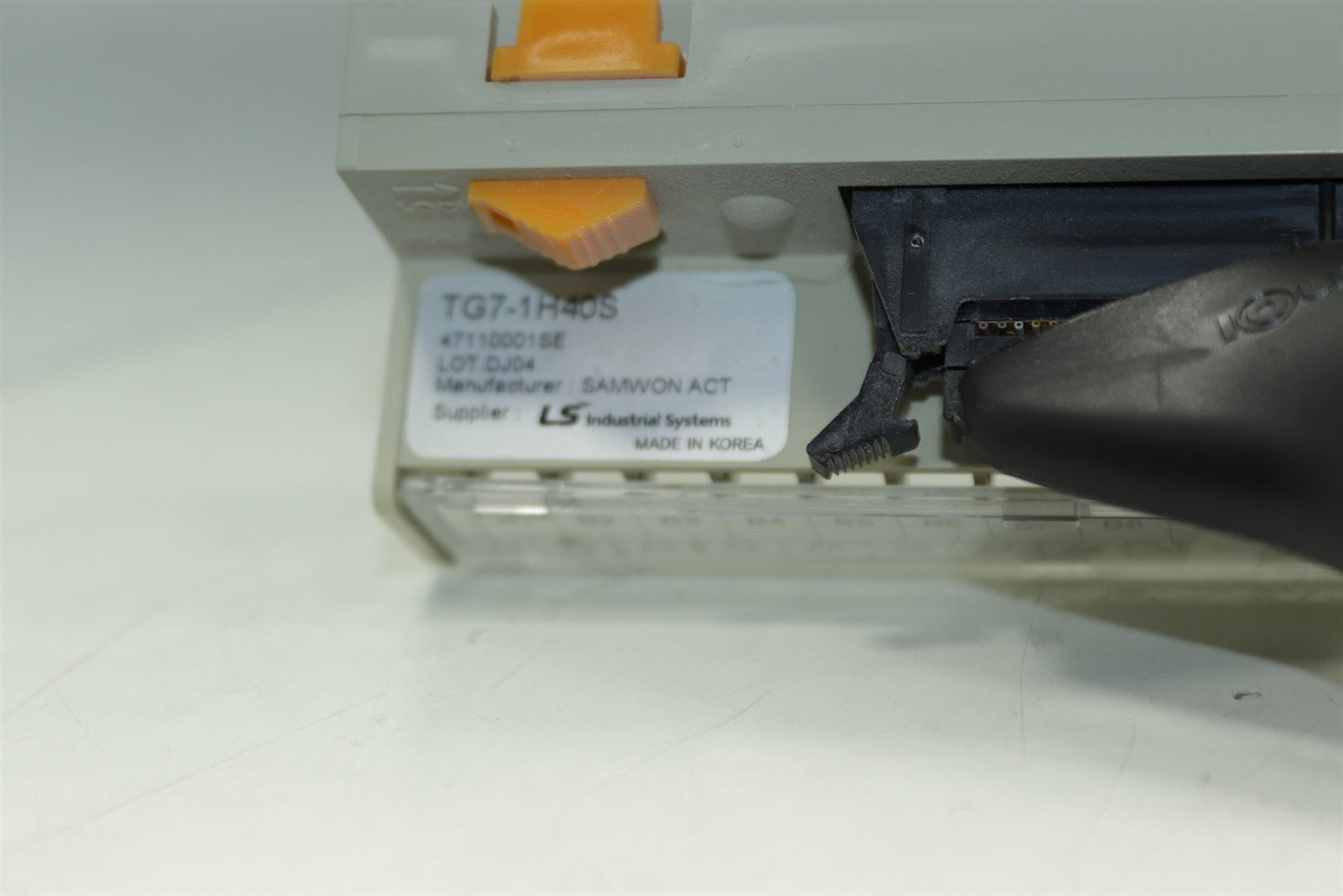 XBM-DN32S DC Input 24V 1A + SAMWONACT XTB-40H Terminal TG7-1H40S