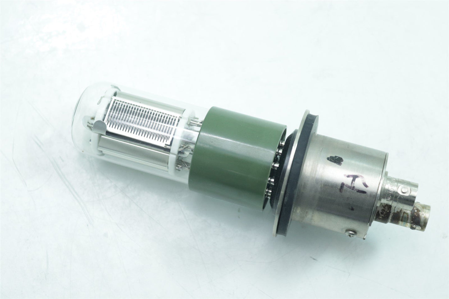 HAMAMATSU Photomultiplier Tube R928 + BNC Socket Becton Facscalibur PMT