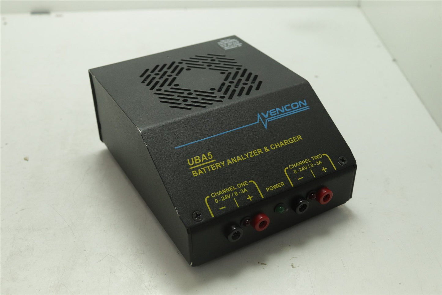 Vencon UBA5 Battery Analyzer & Charger Lab grade Li-Ion, NiMH, NiCd, Lithium