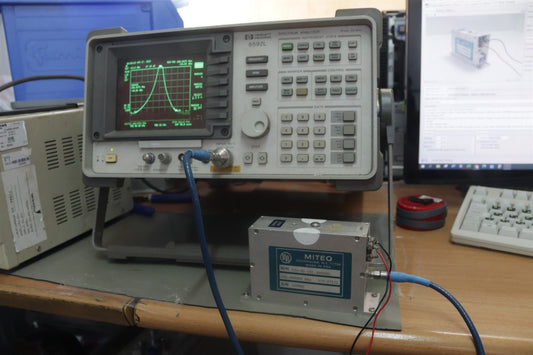 Miteq Phase Lock Crystal Oscillator 101 MHz Tested