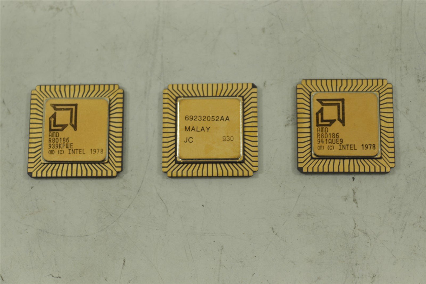 3 CPU Chips: One R80286-10 , Two R80186