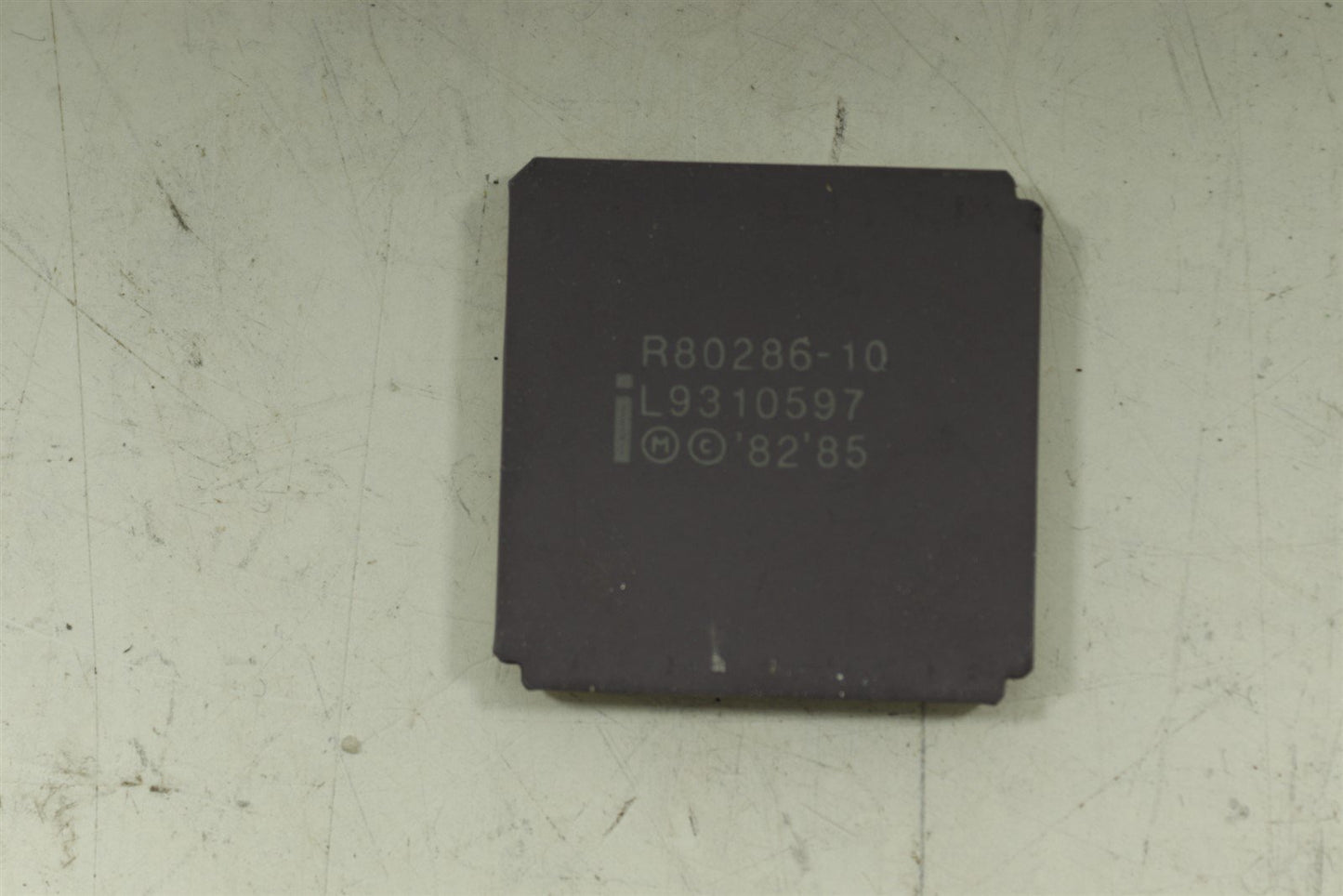 3 CPU Chips: One R80286-10 , Two R80186