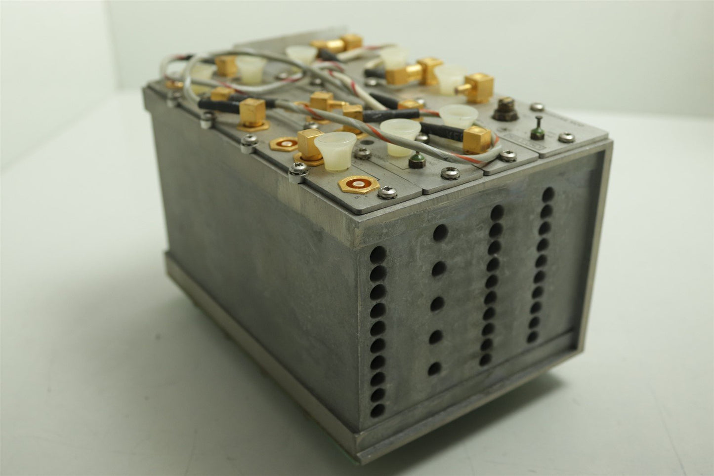HP Agilent 8672A Signal Generator 2-18GHz Module A3A1Ax