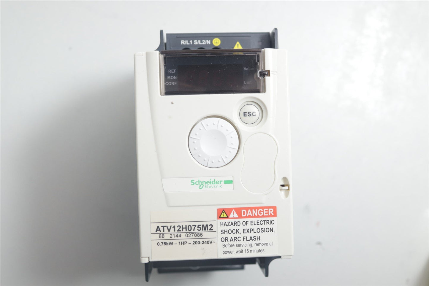 Schneider Electric Altivar ATV12H075M2 0.75kW 200-240V AC Speed Drive