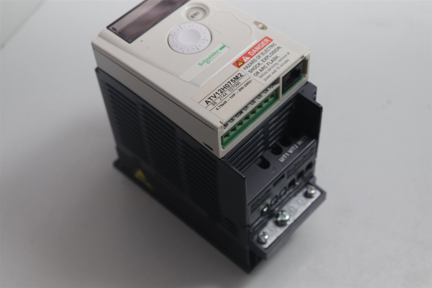 Schneider Electric Altivar ATV12H075M2 0.75kW 200-240V AC Speed Drive