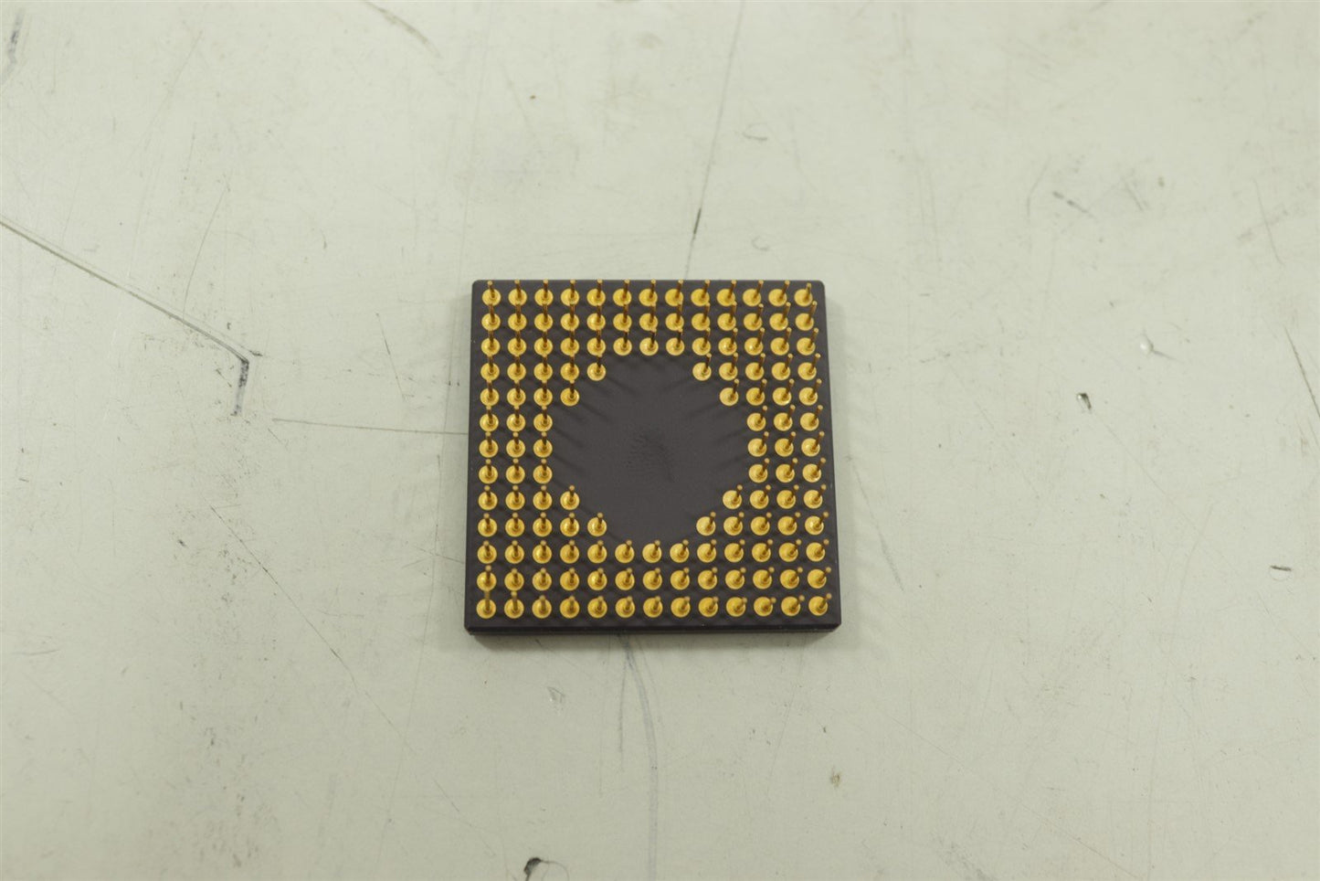 MOTOROLA Package PGA 24-BIT DIGITAL SIGNAL PROCESSOR DSP56002RC40