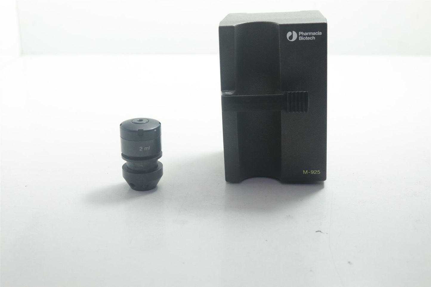 AKTA Explorer Pharmacia Biotech GE M-925 Mixer Valve w/ 2mL Chamber 18-1118-89