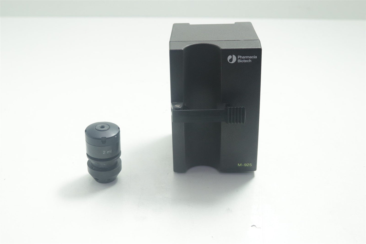 AKTA Explorer Pharmacia Biotech GE M-925 Mixer Valve w/ 2mL Chamber 18-1118-89