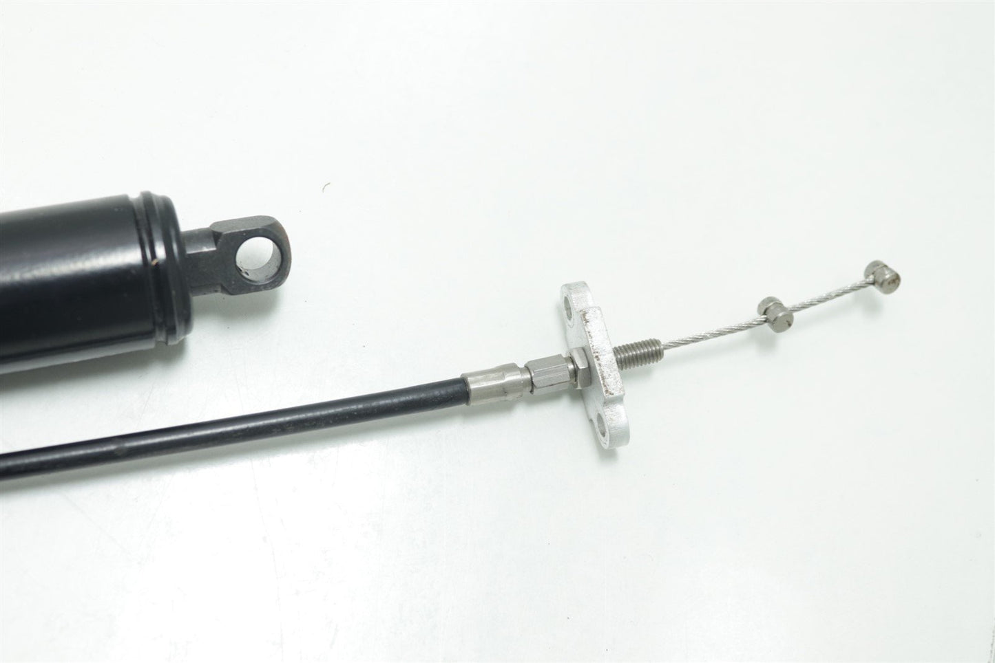 GE HealthCare Vivid S5/S6 Suspa Varilock HY4 1000N Piston Cylinder + Cable