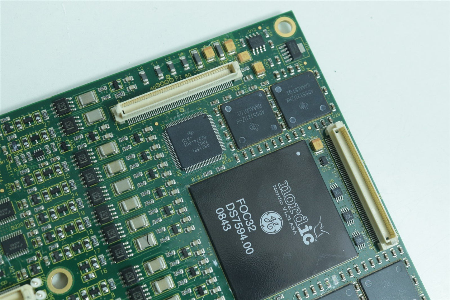 GE HealthCare Vivid i/q S5/S6 TR32 Board V.12 2354258-12 REV:00 S/N:U1239