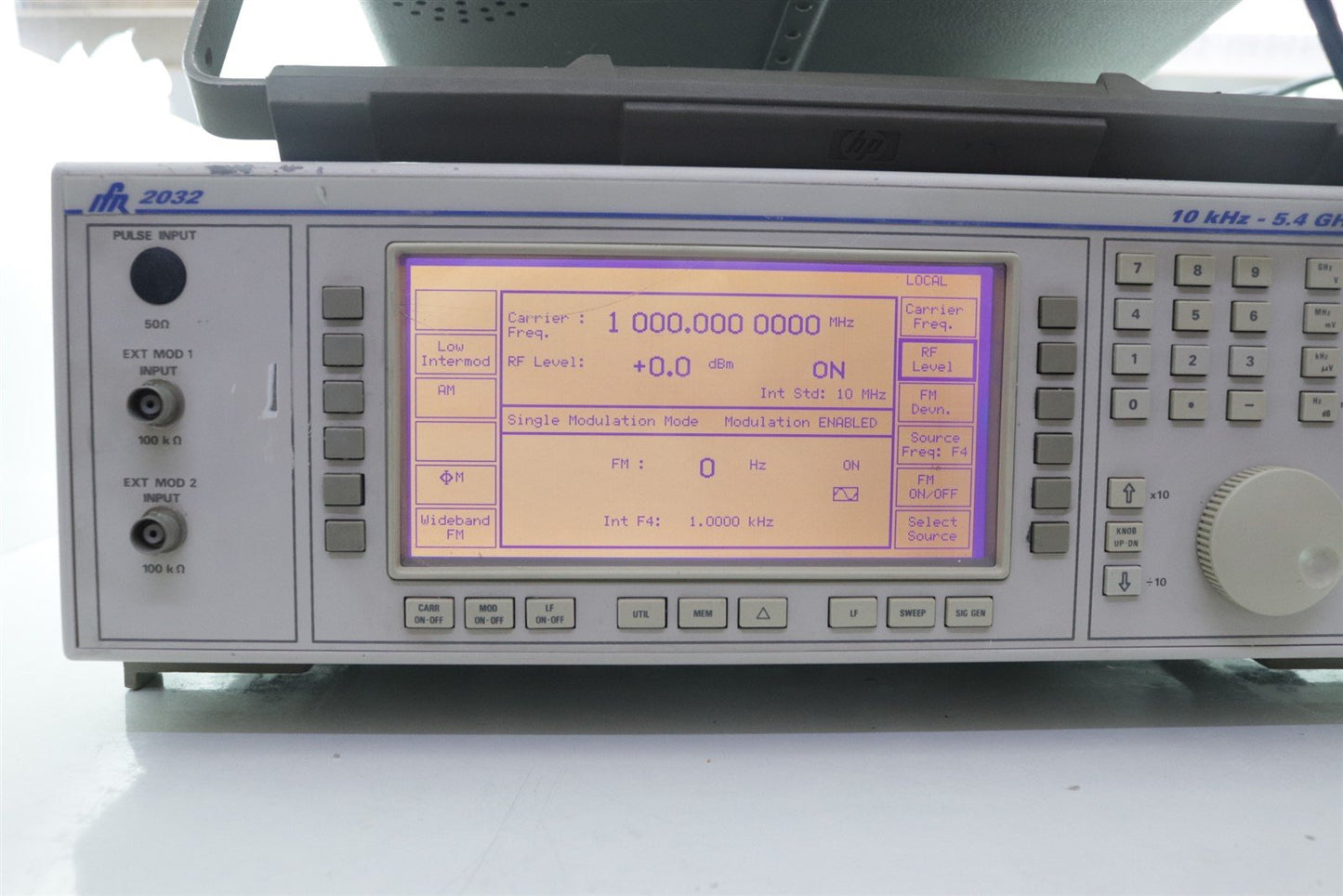 Aeroflex IFR 2032 RF Signal Generator 10KHz - 5.4GHz 44533-441