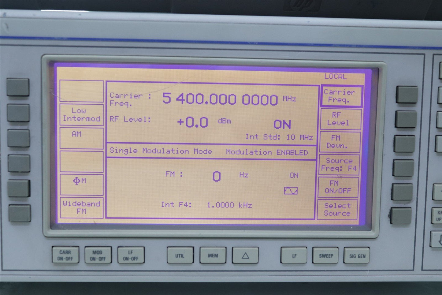 Aeroflex IFR 2032 RF Signal Generator 10KHz - 5.4GHz 44533-441