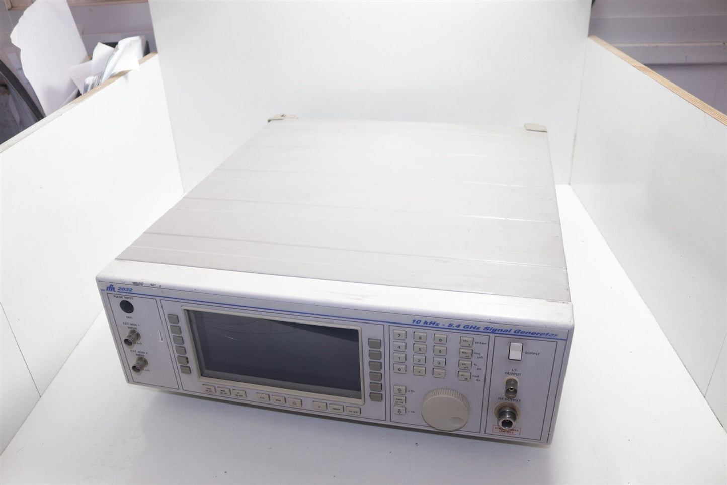 Aeroflex IFR 2032 RF Signal Generator 10KHz - 5.4GHz 44533-441