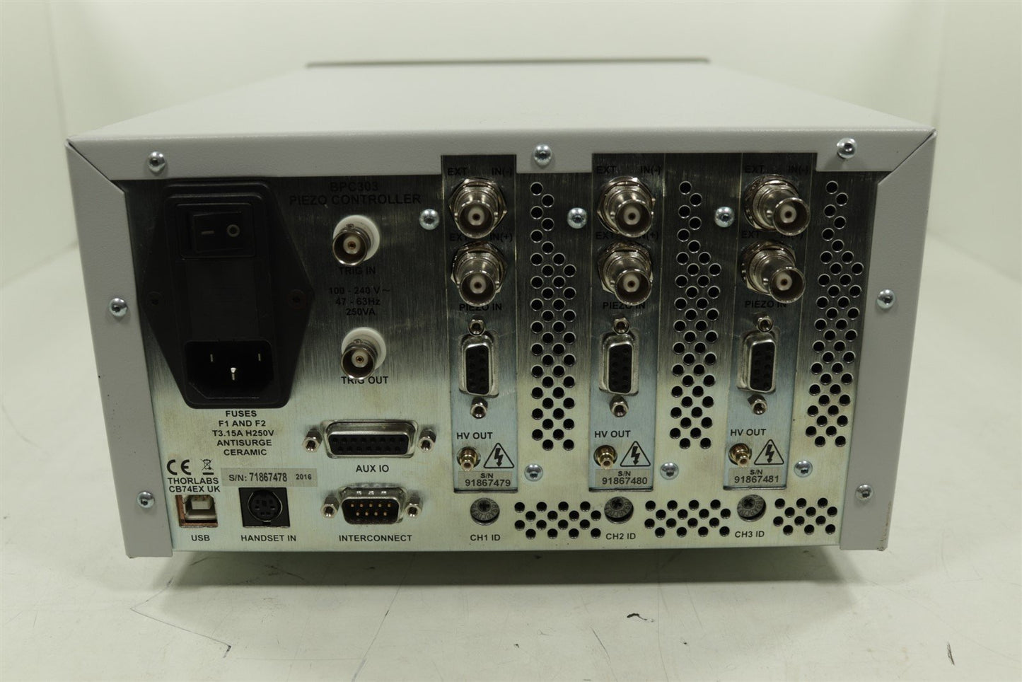 BPC303 3-Channel 150V/1A Benchtop Piezo Controller