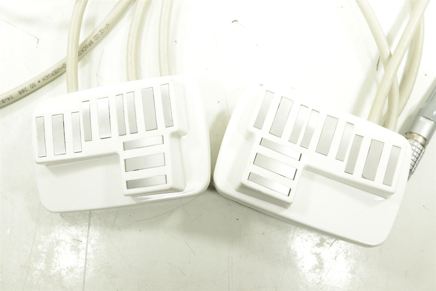 InMode Evoke EmFace Face/Cheek Plastic+Submetal Applicator Left And Right Cheeks