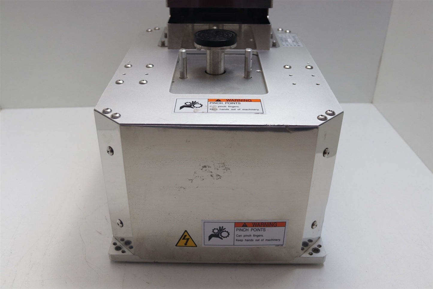 Yaskawa Electric Wafer Pre-Aligner XU-ACP330-A22