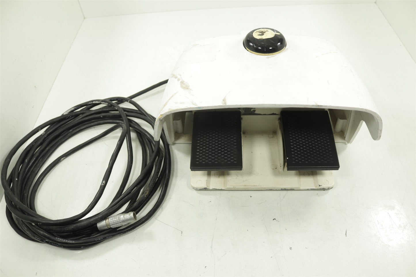 Lumenis Versapulse Footswitch Pedal FS-62-SP-A-B1 FOR PARTS (Cable Included)
