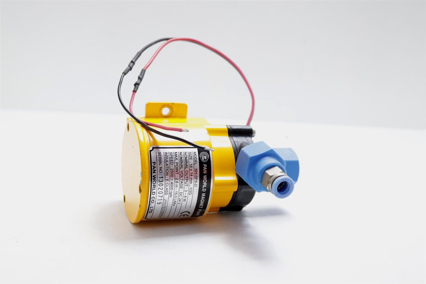 Pan World NH-5PX-D Brushless DC Magnet Pump 15L/min 2.8m Head 1/2"NPT 24V