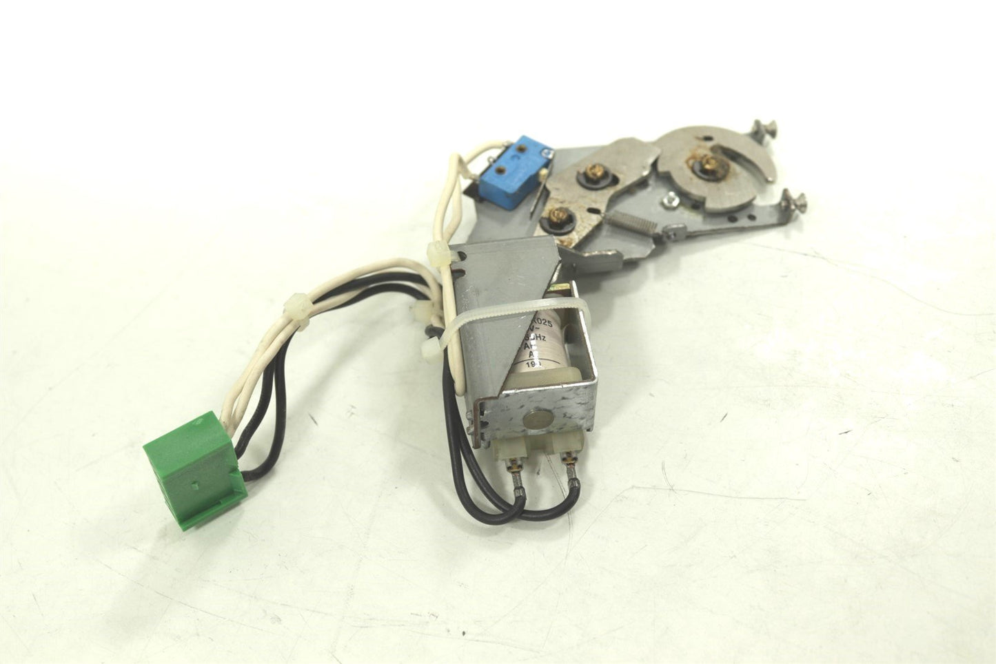 Hettich Universal mikro 20 Centrifuge Mechanical Lid Lock Electric Motor