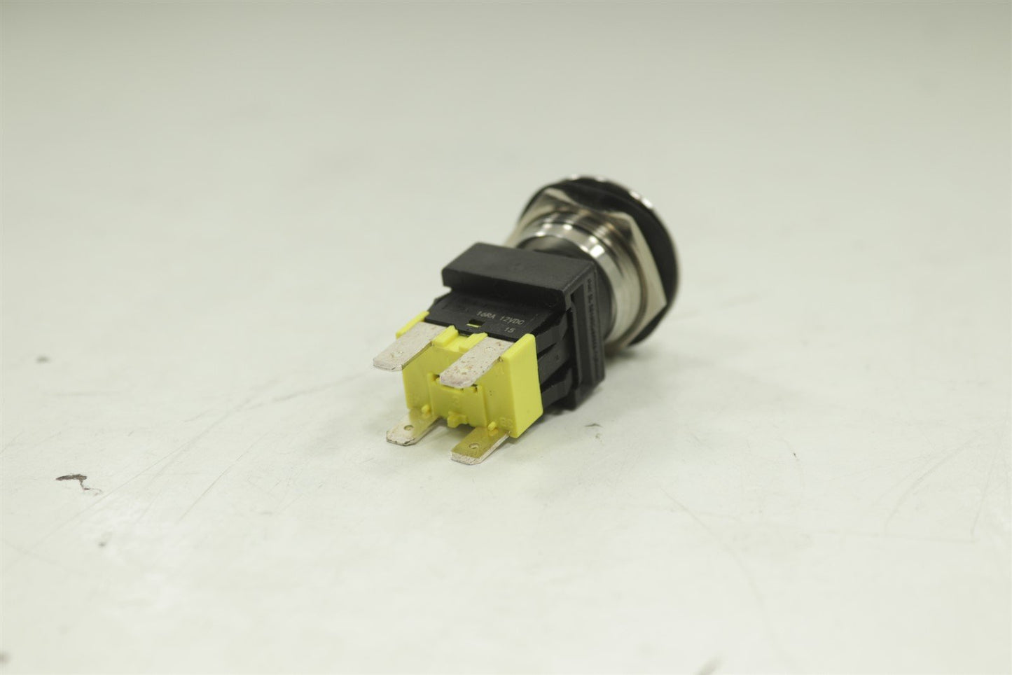 InMode Power 4 Pin On Off 16A Lock 19mm Metal Push Button Switch