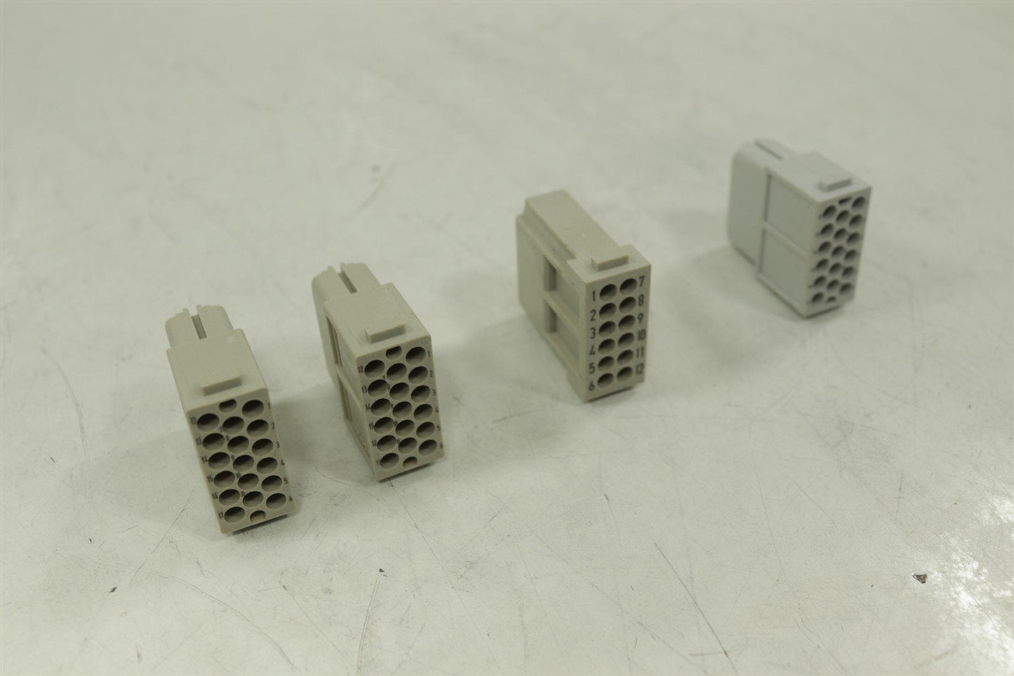 Lot of Alma Lasers Cable Connectors