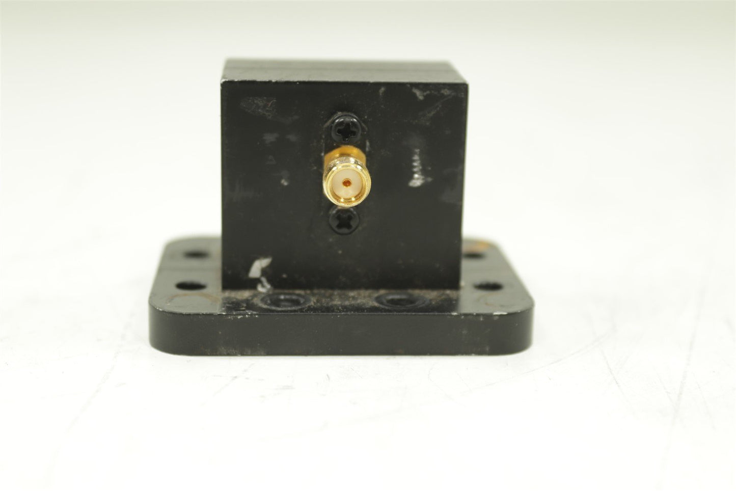 WR90 SMA Adapter UDR Type 8.2-12.4GHz