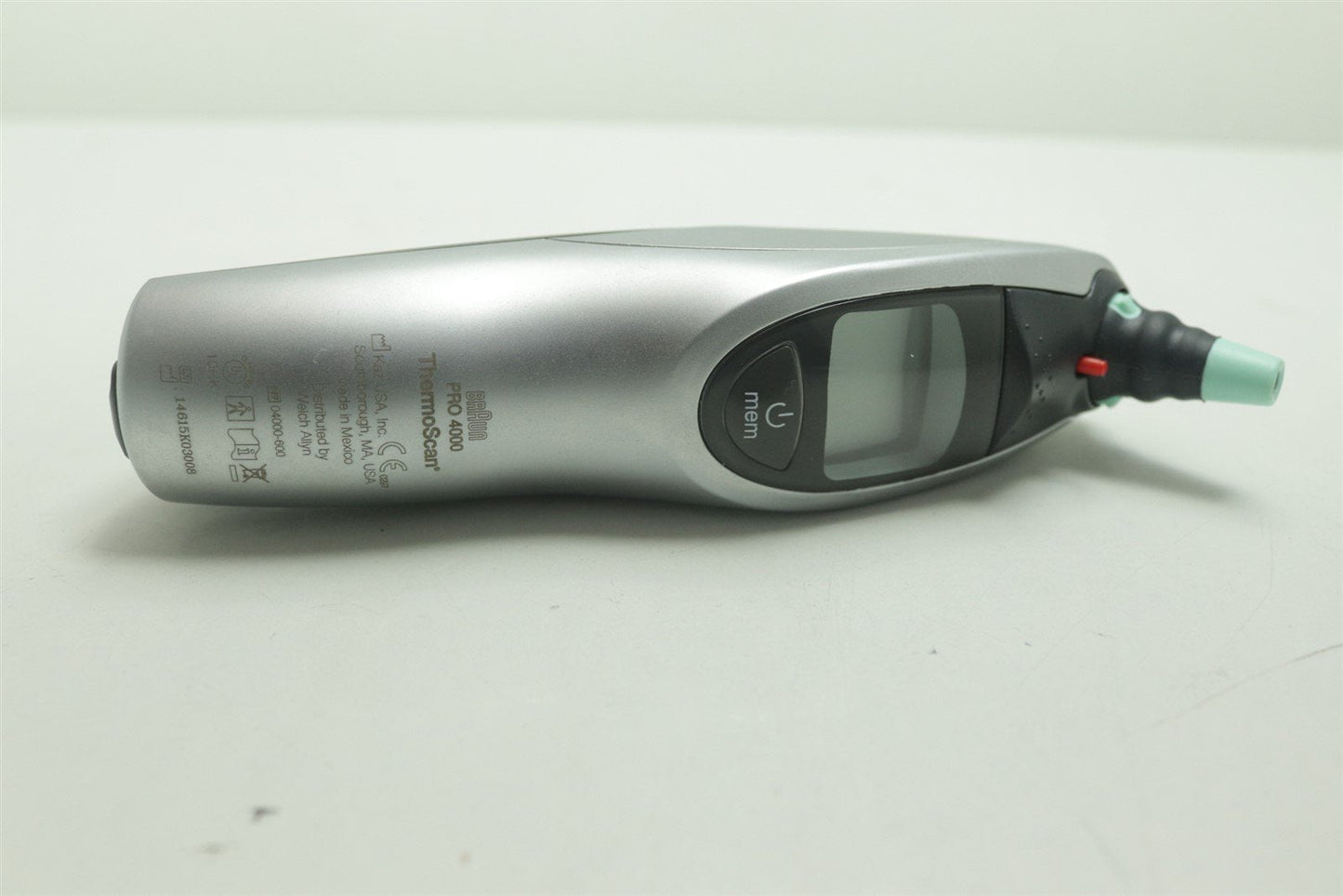 WELCH ALLYN Braun ThermoScan Pro 4000 Ear Thermometer 04000-200 + Dock
