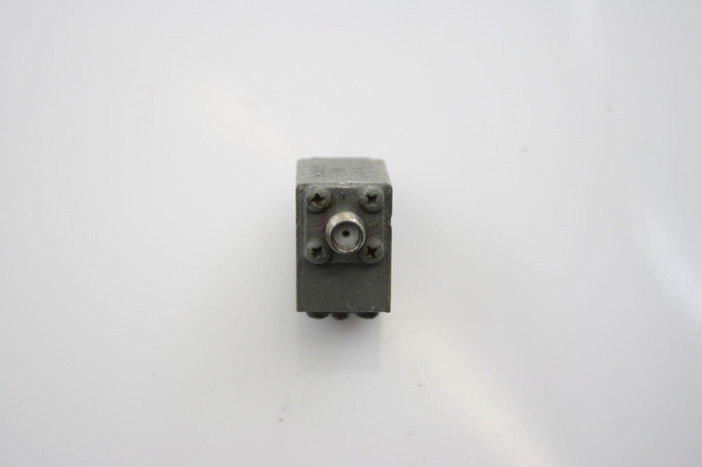 Microwave Associates RF Isolator 6.6-13.7GHz Isolation -1.5dB loss +18dB Tested