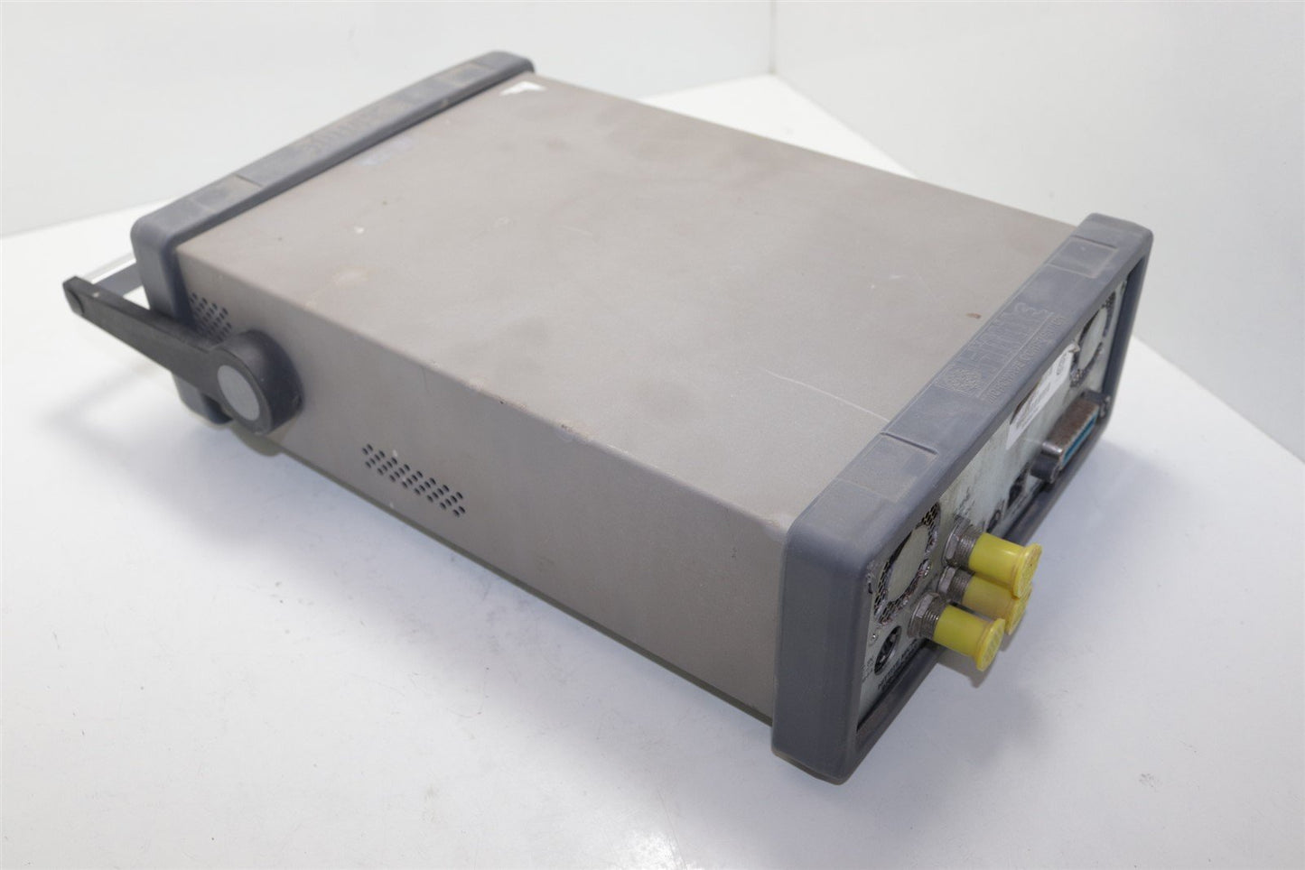 Hittite HMC-T2100 Signal Generator 10Mhz-20Ghz