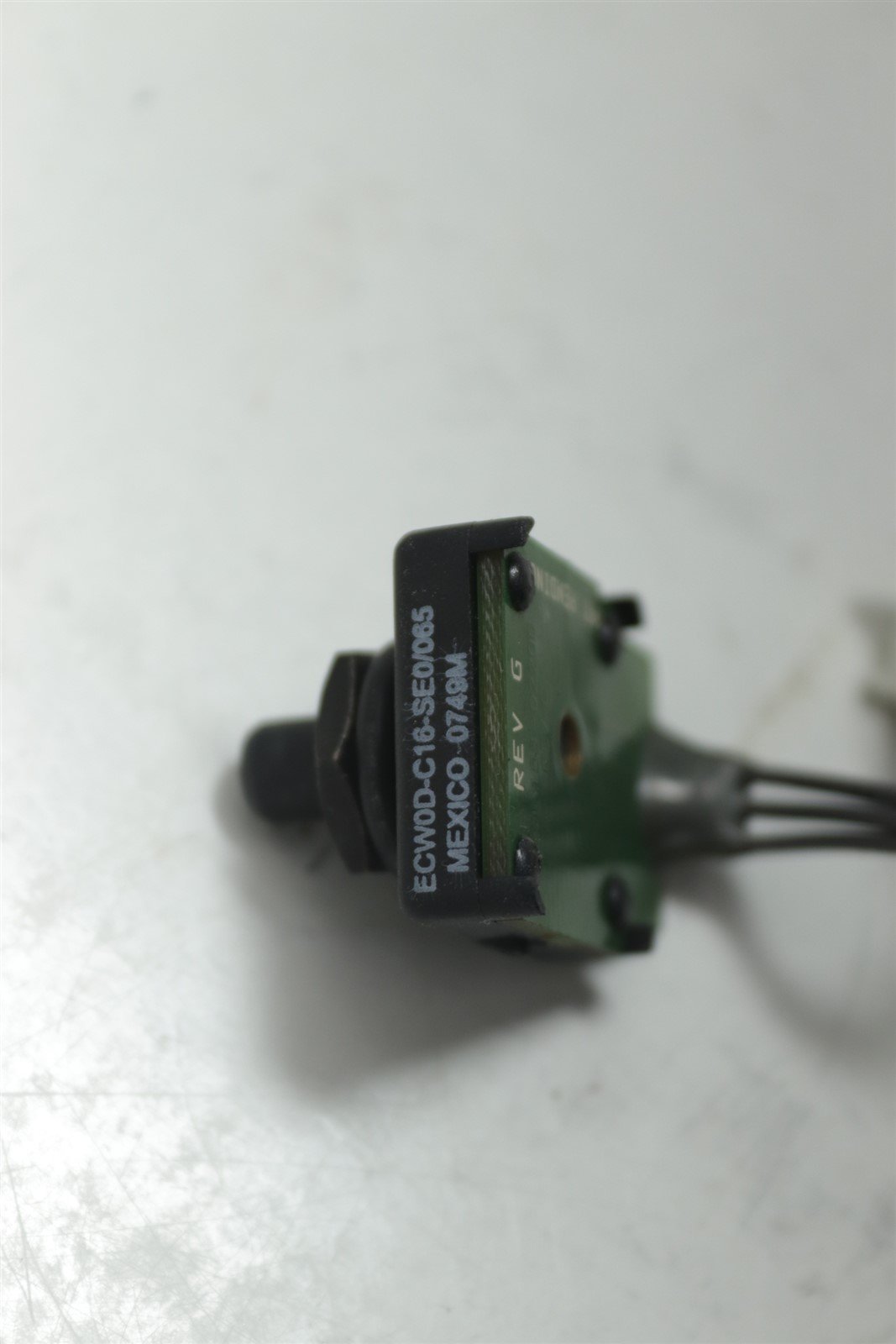 Pulmonetic Systems Air Pressure Ventilator LTV 900 Button ECW0D-C16-SE0/052