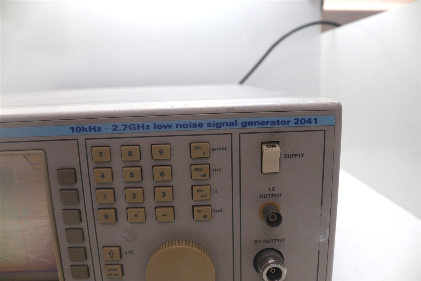 Marconi Instruments 2041 Low Noise Signal Generator 250KHz 2.7GHz Tested