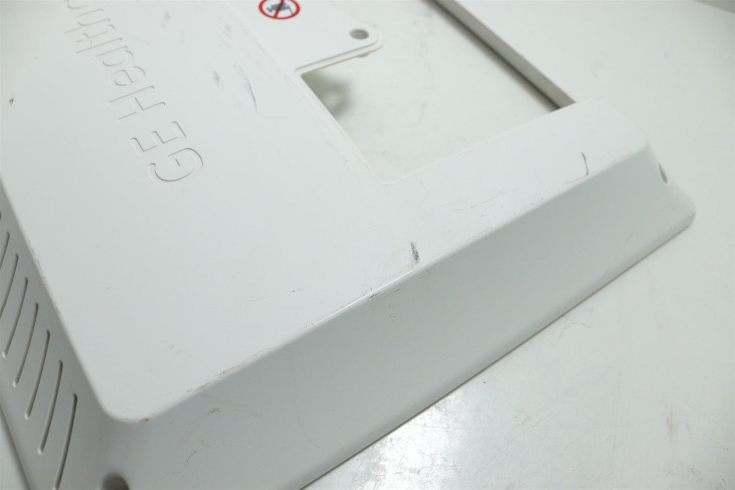 GE HealthCare Vivid S5/S6 Ultrasound Screen Back Panel