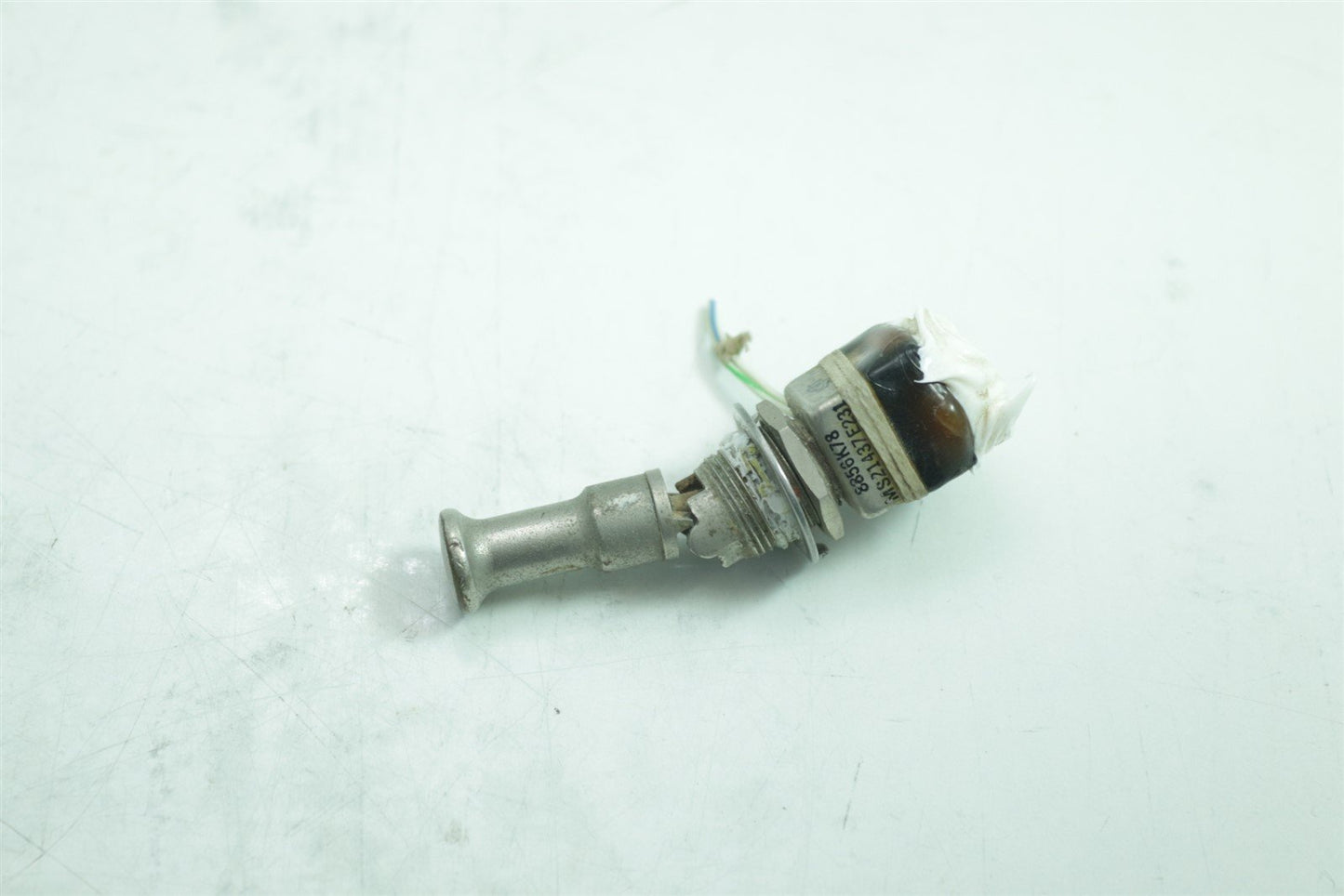 Honeywell Lever Lock Style Toggle Switch