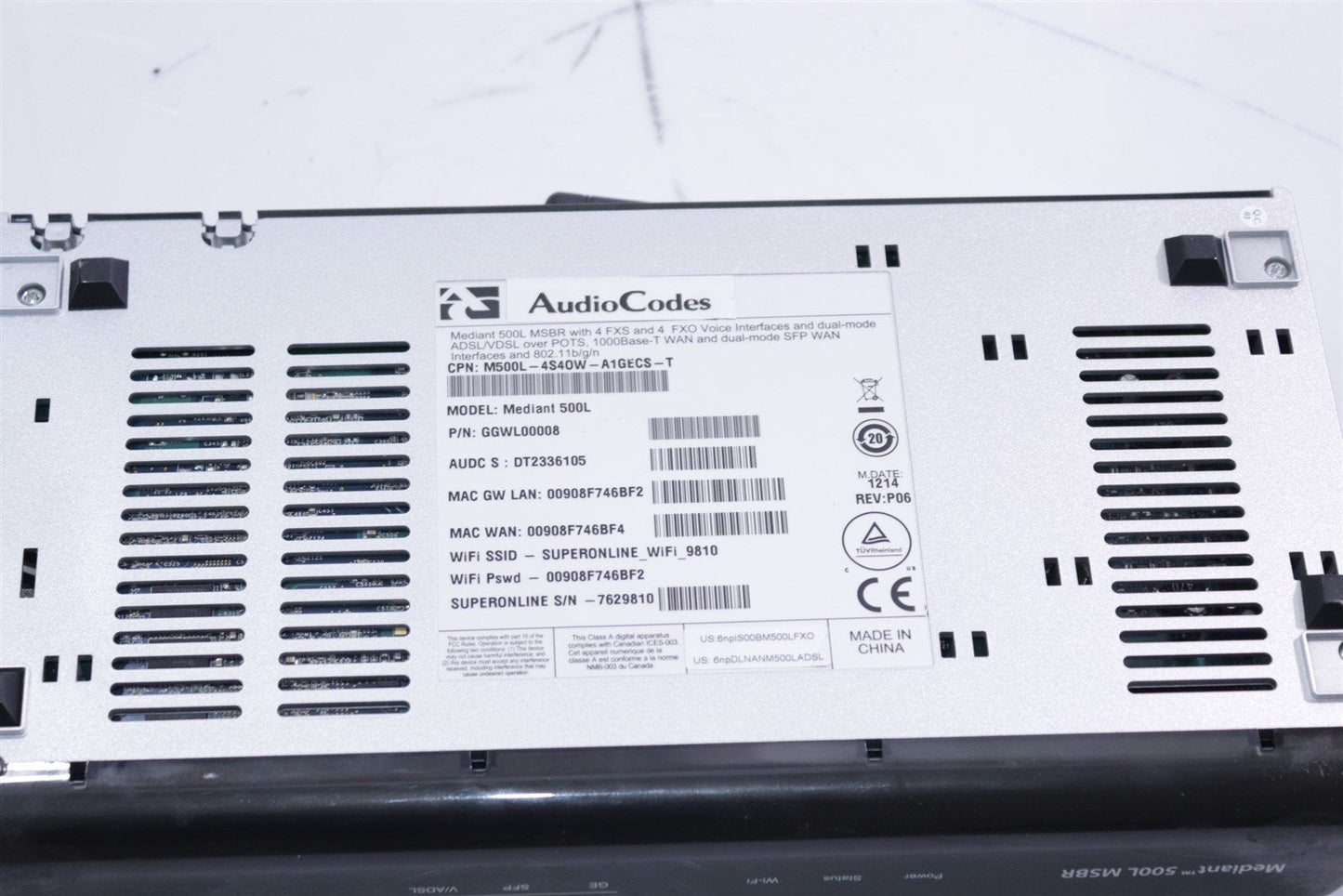 AudioCodes Mediant 500L MSBR M500L-4S4OW-A1GECS-T All-in-one Router GGWL00008