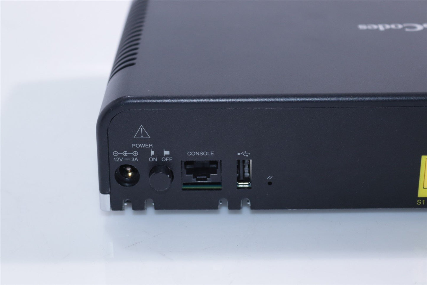 AudioCodes Mediant 500L M500L-V-4B GGWL00023 All-in-one Router VoIP
