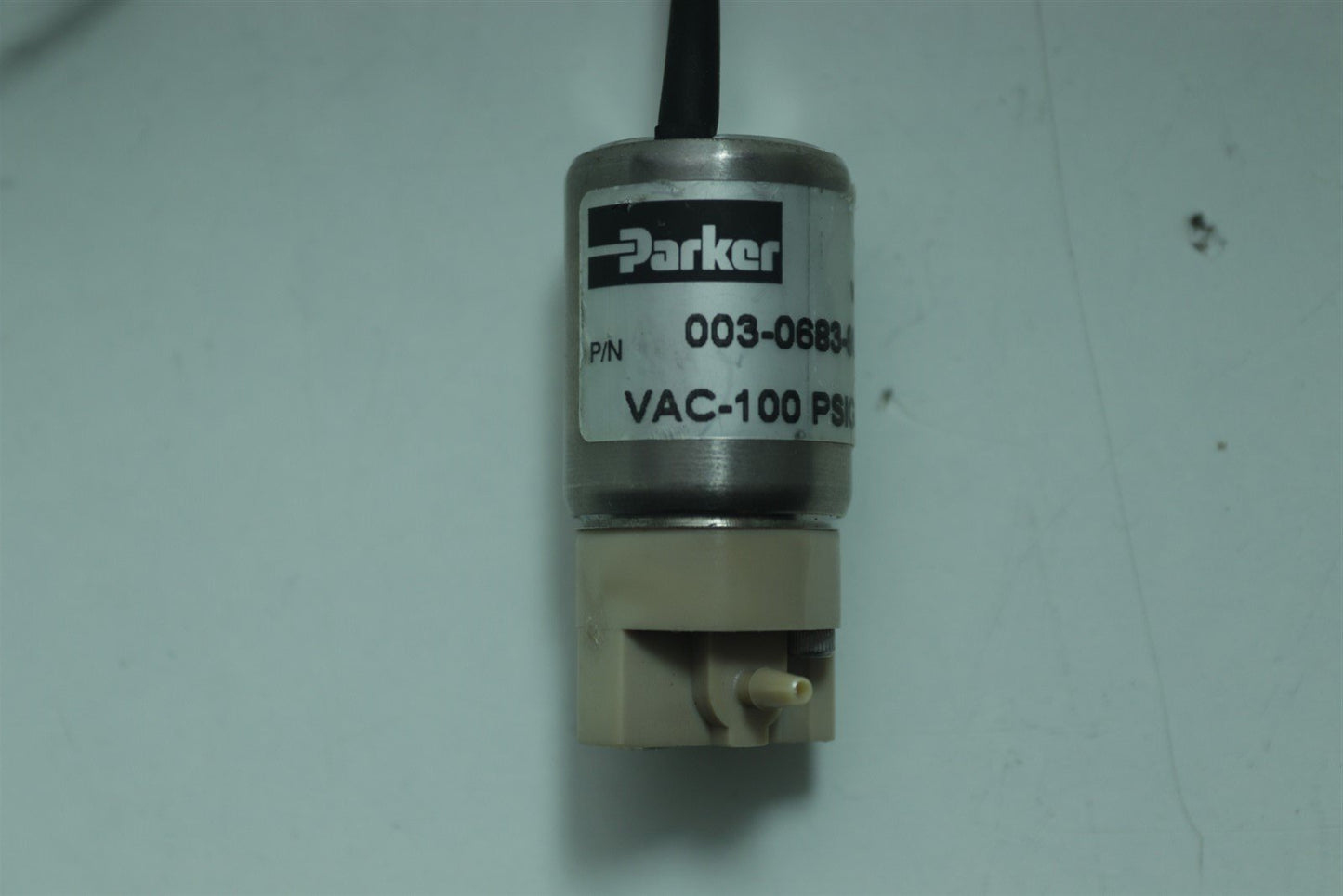 Parker Miniature Inert Liquid Valve 003-0683-900 VAC-100PSIG DC 12V