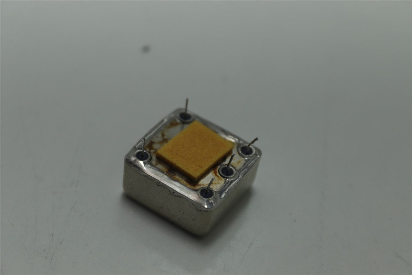 Hy-Q RF Precision Crystal Oscillator 10.000 MHz GPS OCXO TCO-405 TESTED GOOD