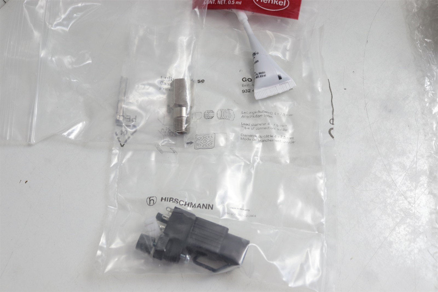 NEW EquiliBar Electronic Pressure Regulator QB1SSNEEZP300PSG 0-300PSI