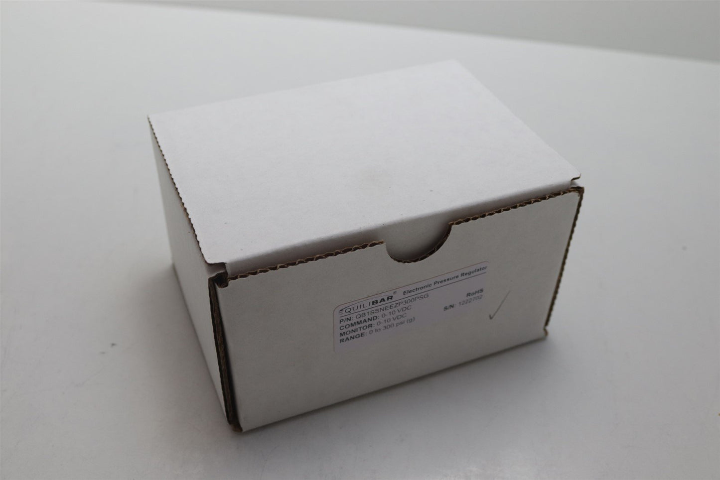 NEW EquiliBar Electronic Pressure Regulator QB1SSNEEZP300PSG 0-300PSI