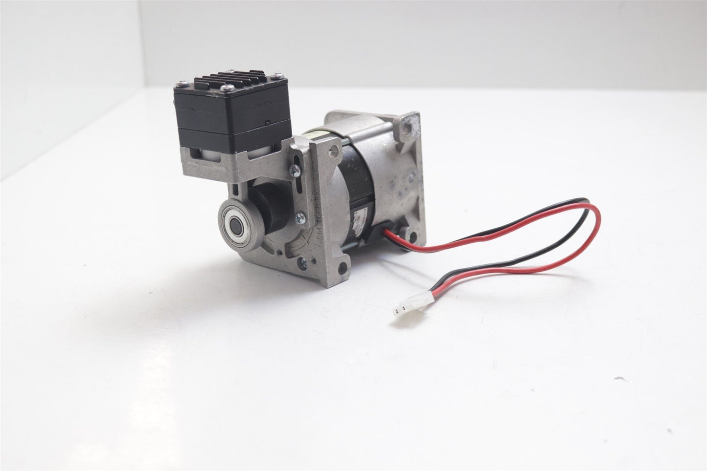 G&M Tech Oil Less Rocking Piston Pump 20RVS 24VDC 650mmHg