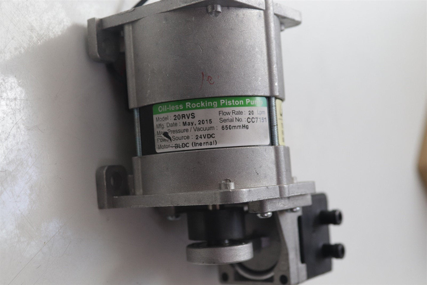 G&M Tech Oil Less Rocking Piston Pump 20RVS 24VDC 650mmHg