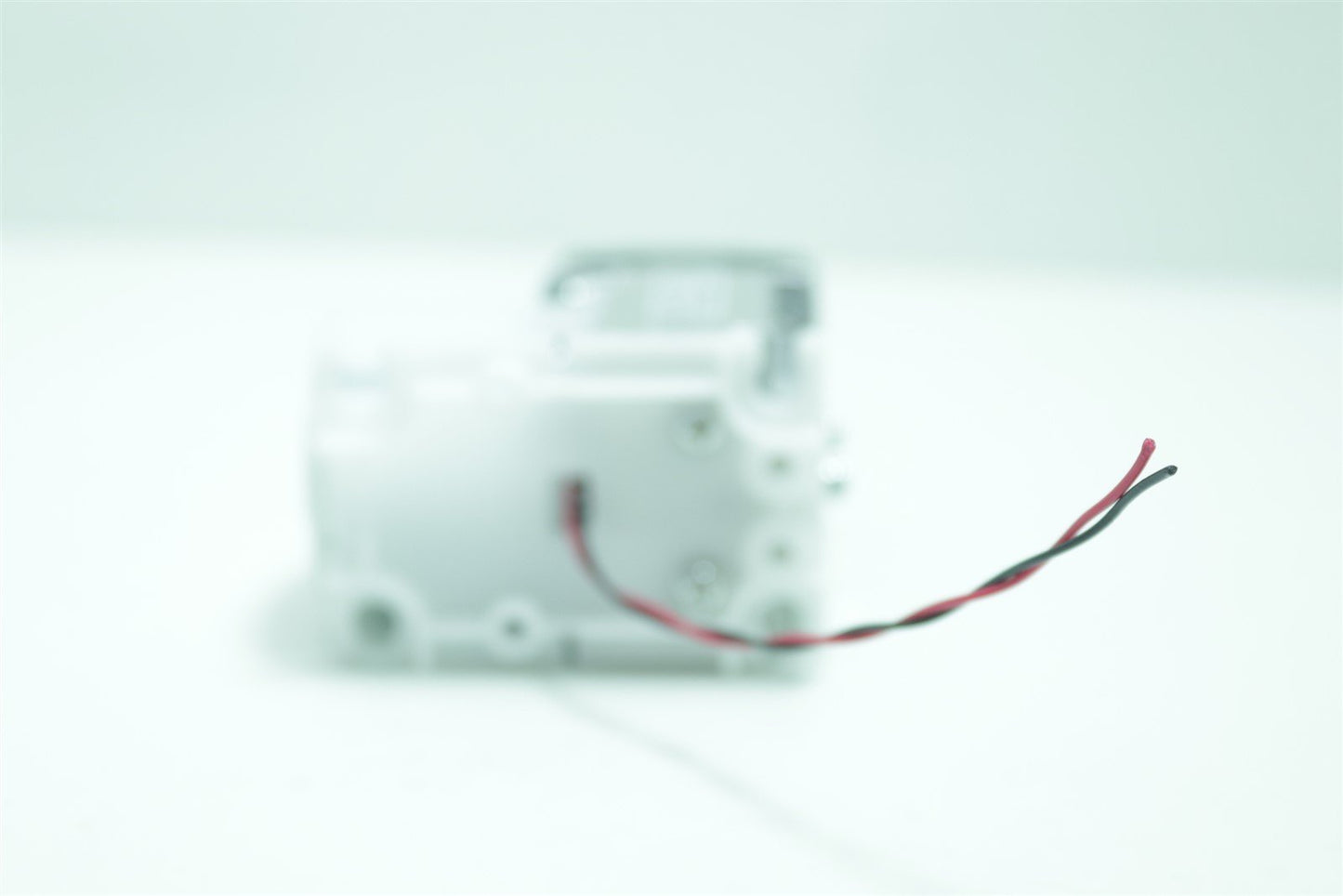 Nitto Kohki 24VDC Compressor Vacuum Pump DP0102S-0001