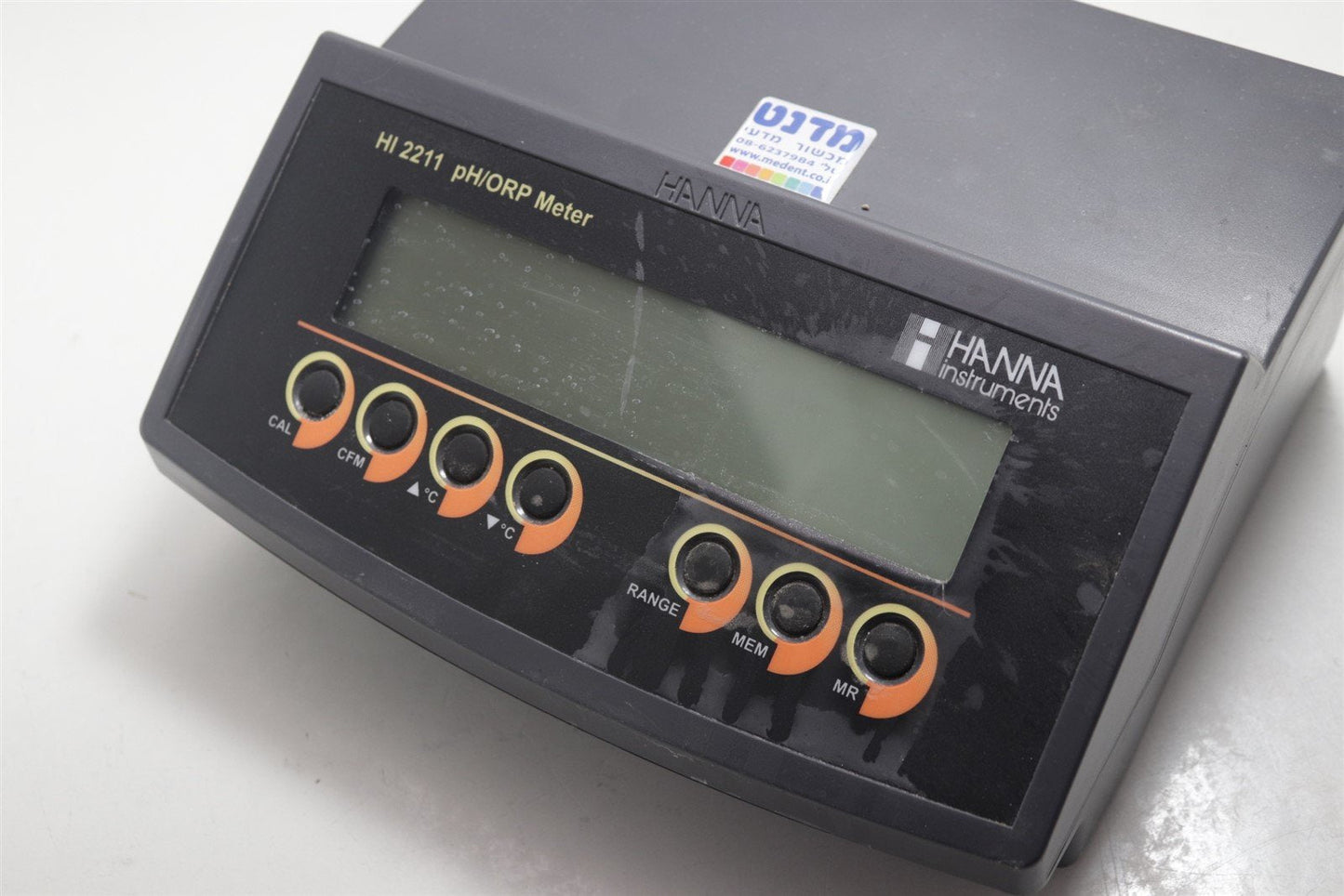 Hanna Instruments HI 2211 Bench pH/ORP Meter With Probes & Power Cable